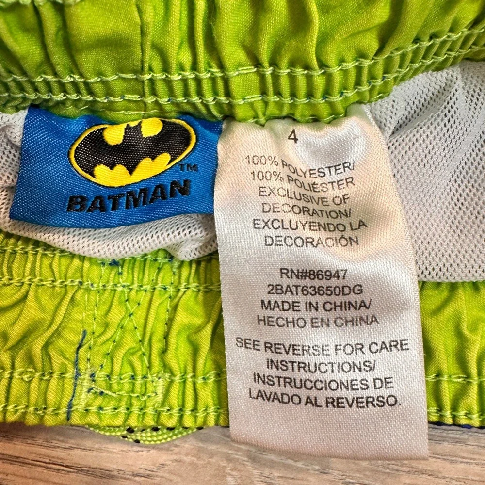 Batman Swim‎ Trunks Boys Swimwear Superhero Lined Size 4 Blue Lime Green